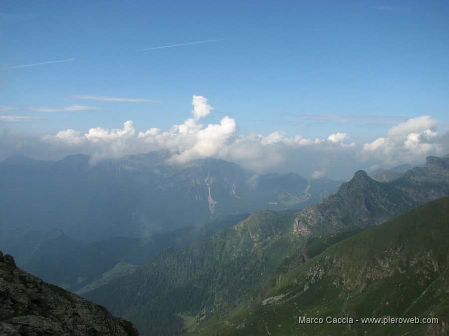 06_Vista verso il Pizzo Tre Signori.jpg